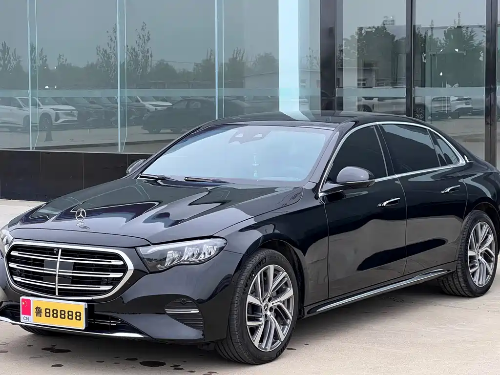 Mercedes-Benz E-Class 2025