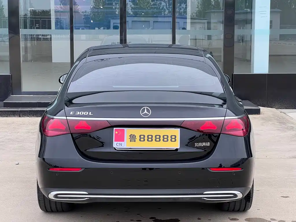 Mercedes-Benz E-Class E 2026 E 300 L Fashion