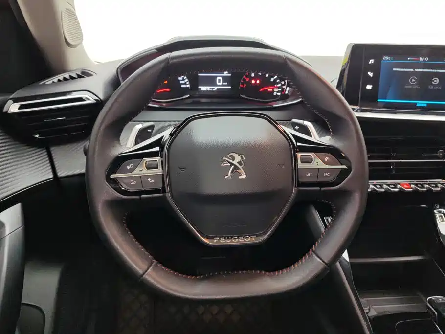 Peugeot 2008 — миниатюра 15