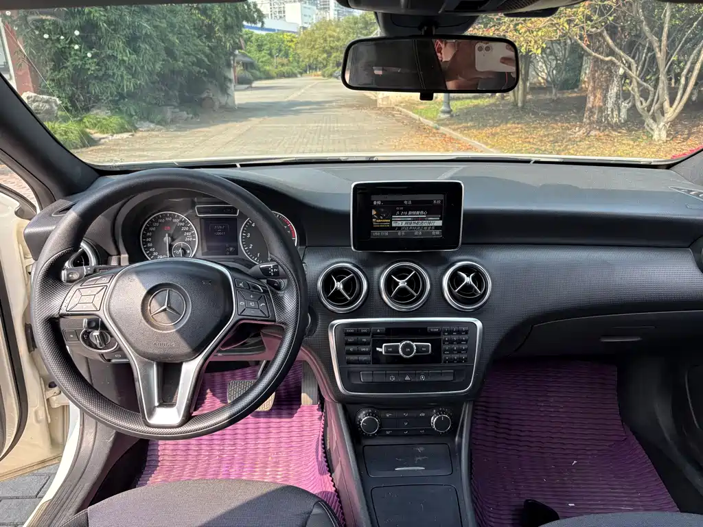 Mercedes-Benz A-Class (Import) — миниатюра 6