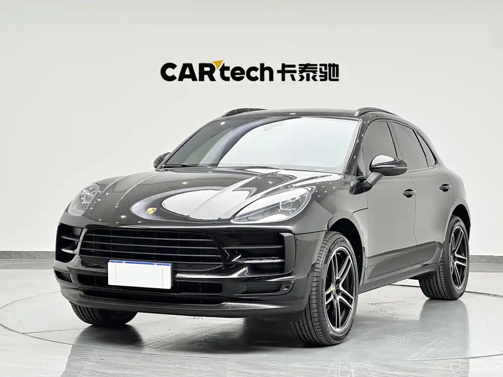 Porsche Macan 2021