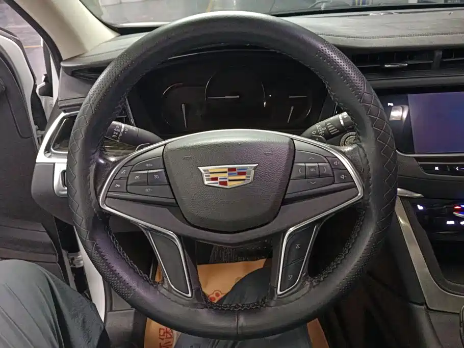 Cadillac XT5 — миниатюра 15