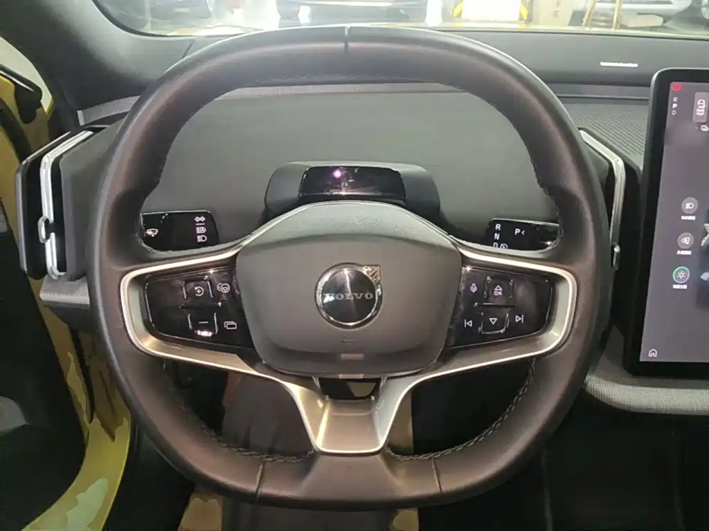 Volvo EX30 — миниатюра 11