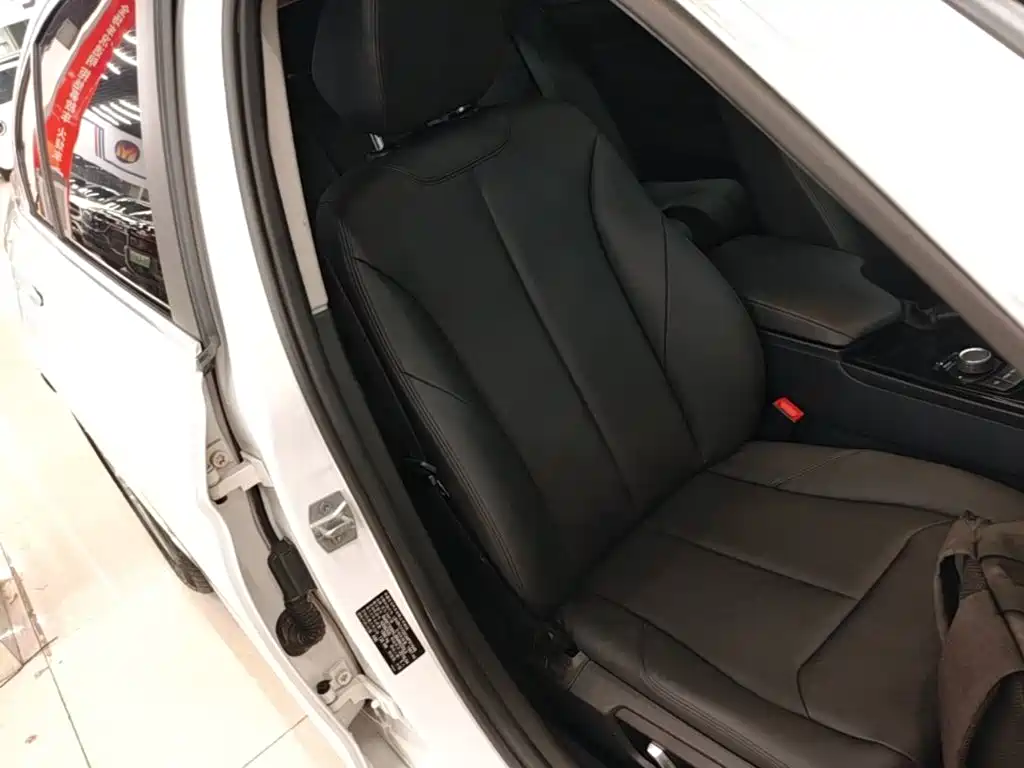 BMW 3 Series — миниатюра 25