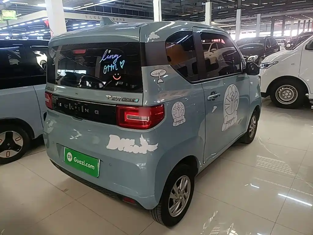 Wuling MINIEV — миниатюра 7