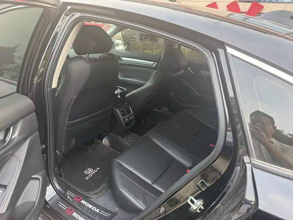 Honda Accord — миниатюра 4