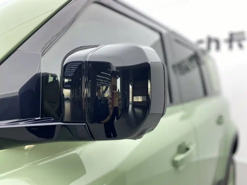 Land Rover Defender — миниатюра 13