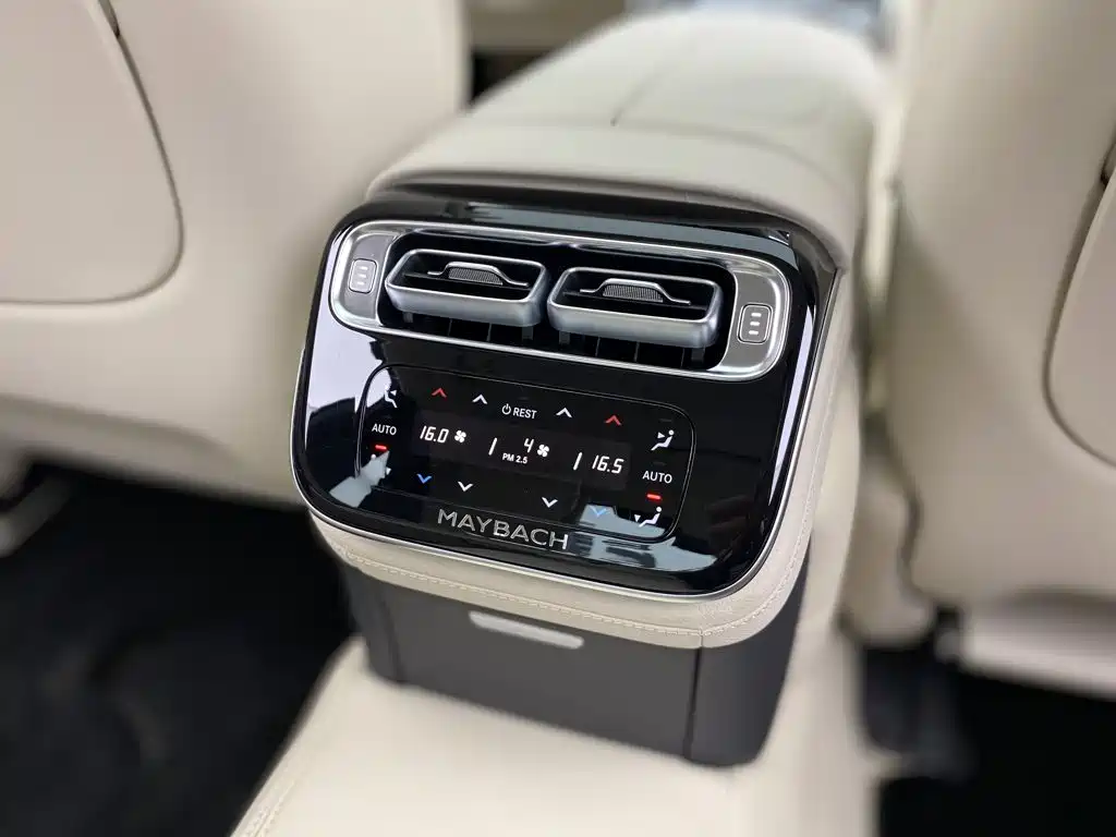 Mercedes-Benz S-Class — миниатюра 27