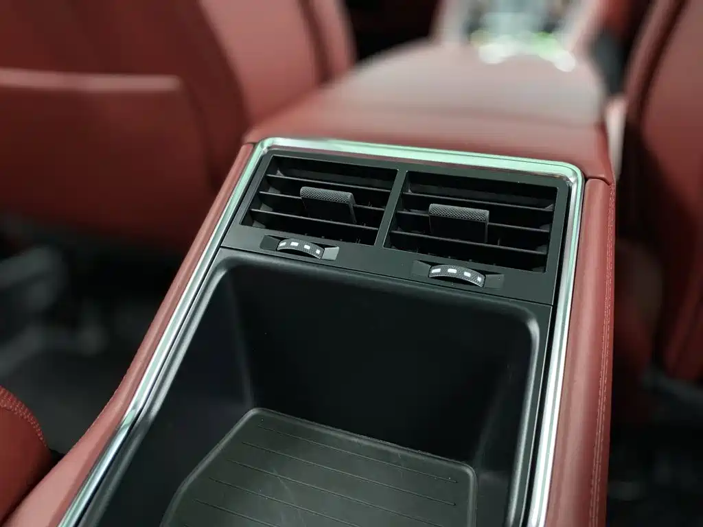 Porsche Panamera — миниатюра 23