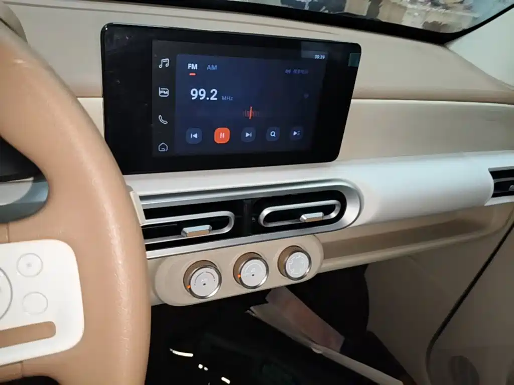 Wuling MINIEV — миниатюра 13