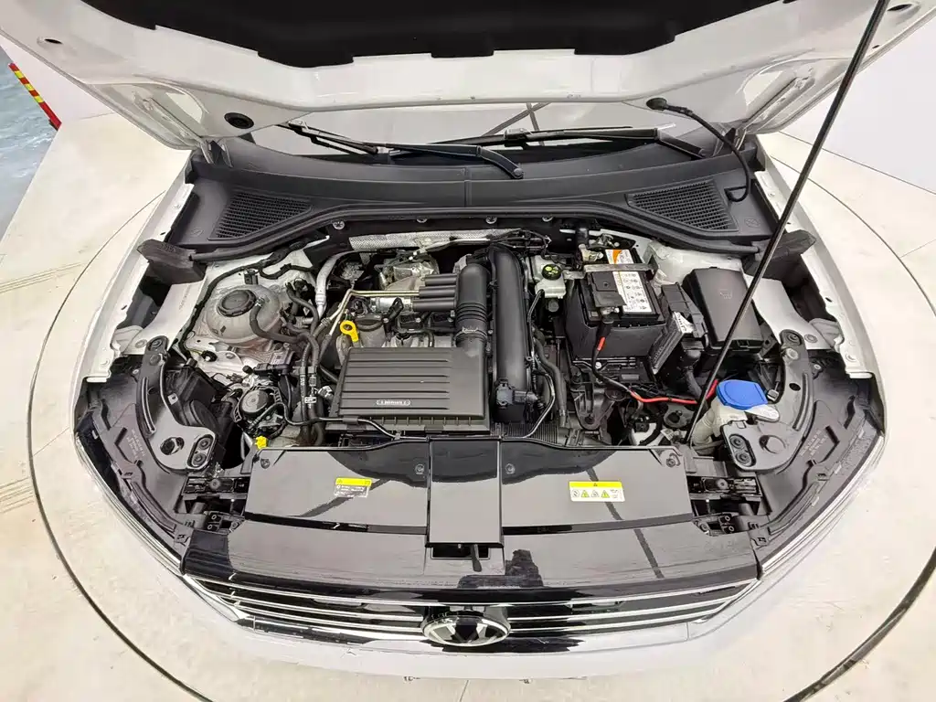 VOLKSWAGEN T ROC EXPLORING SONGS