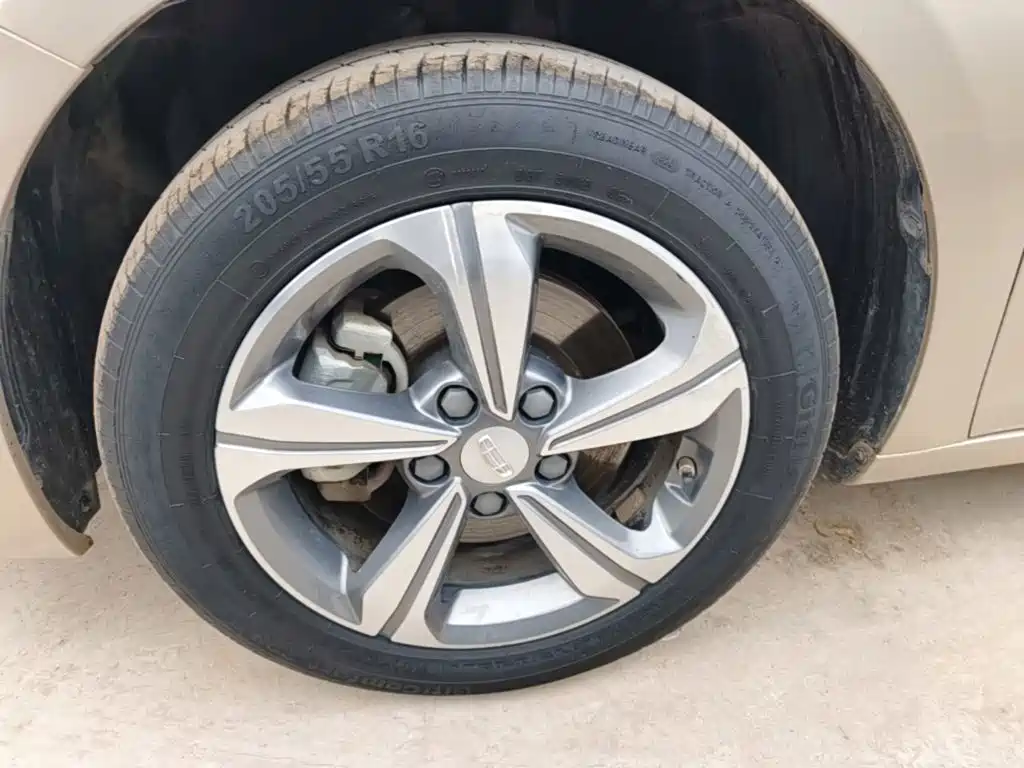 Geely Emgrand GL — миниатюра 23