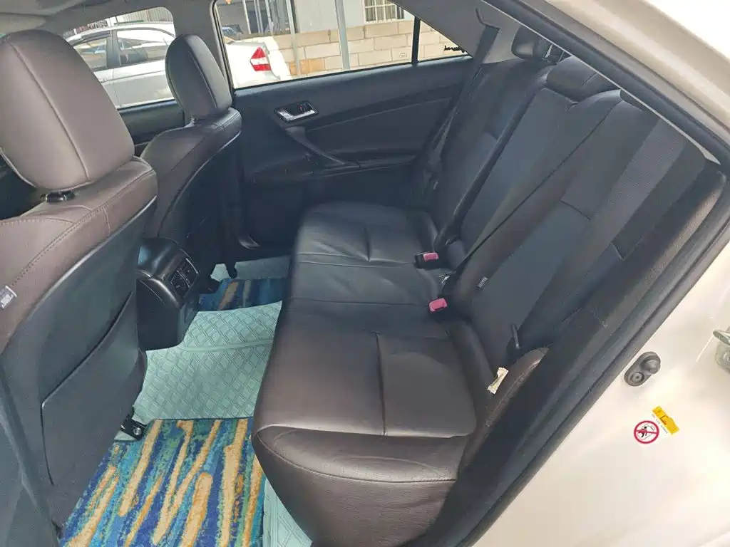 Toyota Reiz — миниатюра 17
