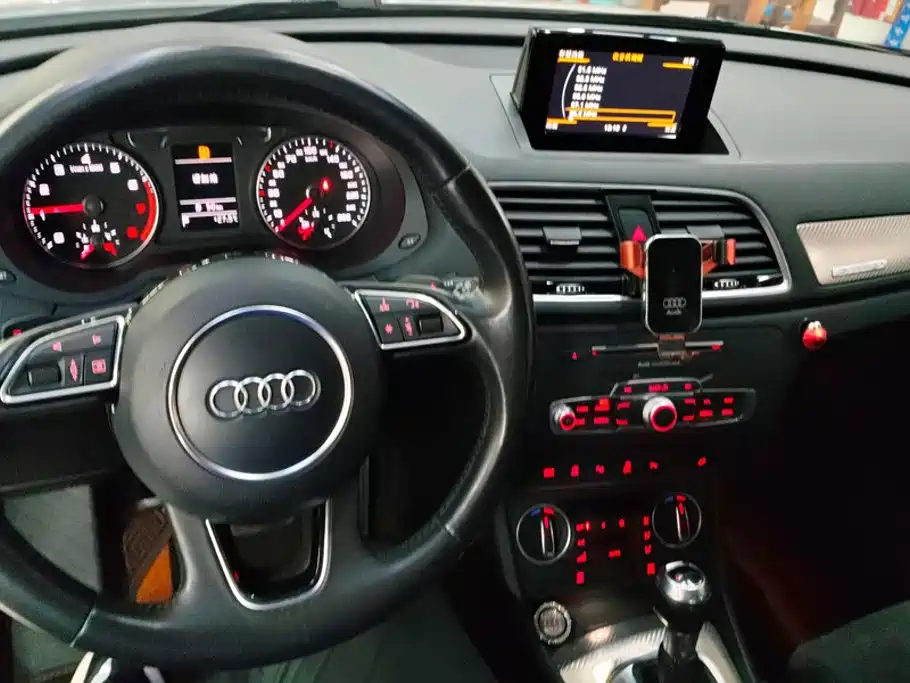 Audi Q3 — миниатюра 12