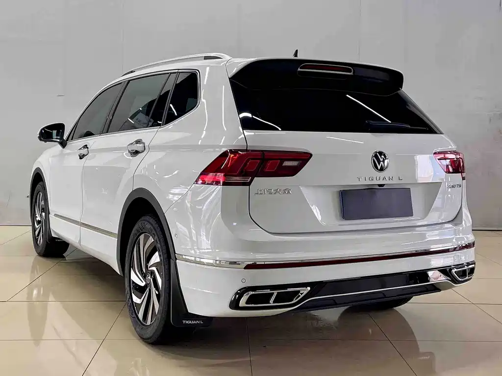 Volkswagen Tiguan L — миниатюра 8