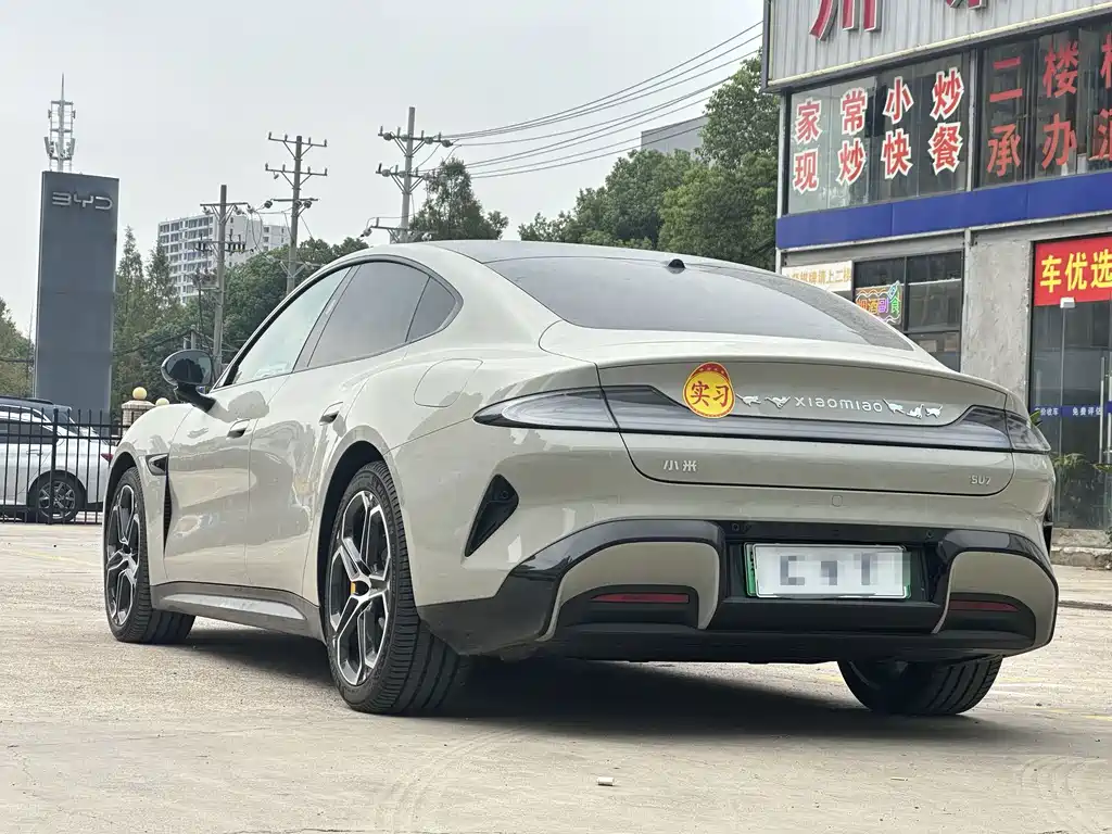 Xiaomi SU7 — миниатюра 6