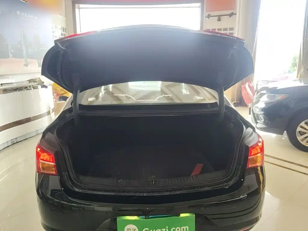 Buick Verano — миниатюра 19