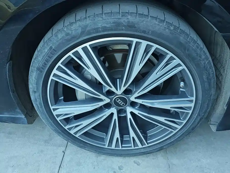 Audi A6L — миниатюра 6