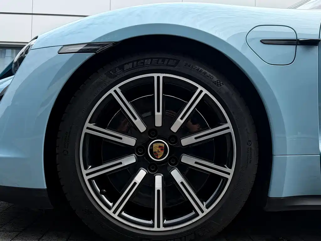 Porsche Taycan — миниатюра 15