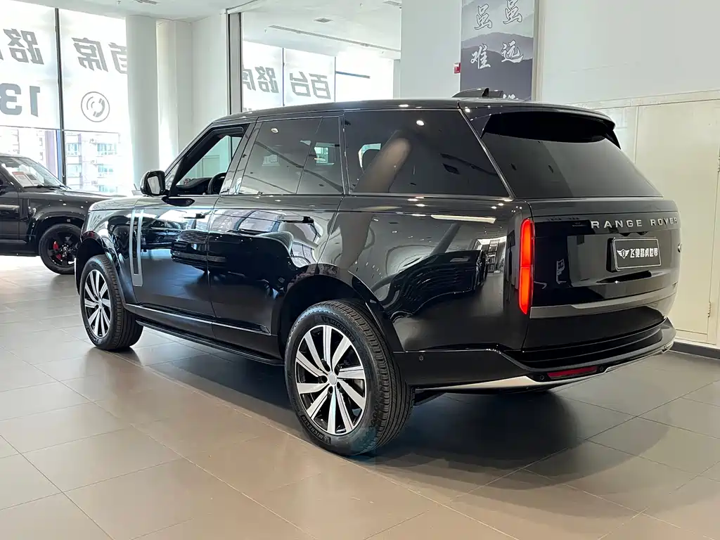 Land Rover Range Rover — миниатюра 18