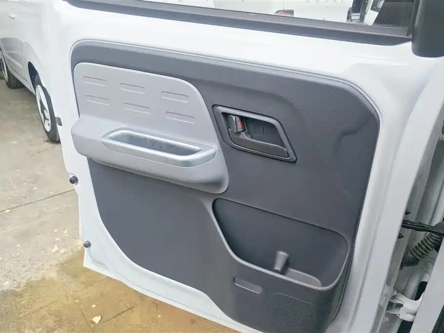 Wuling Sunshine EV 2025 305km