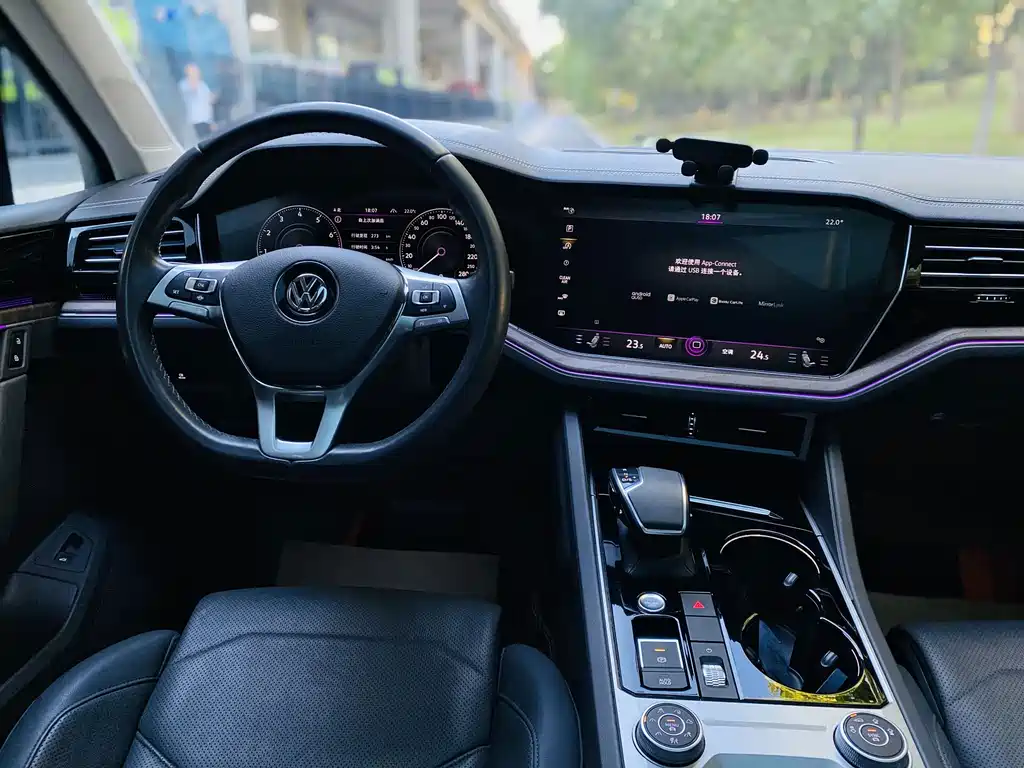 Volkswagen Touareg — миниатюра 7