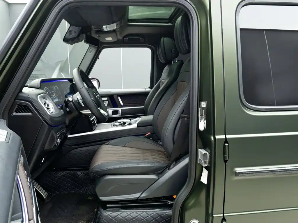 Mercedes-Benz G-Class — миниатюра 13