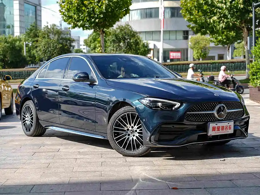 Mercedes-Benz C-Class — миниатюра 3
