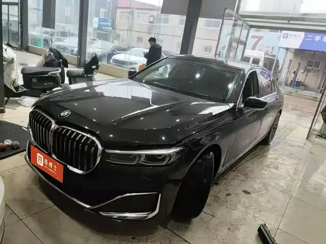 BMW 7 SERIES