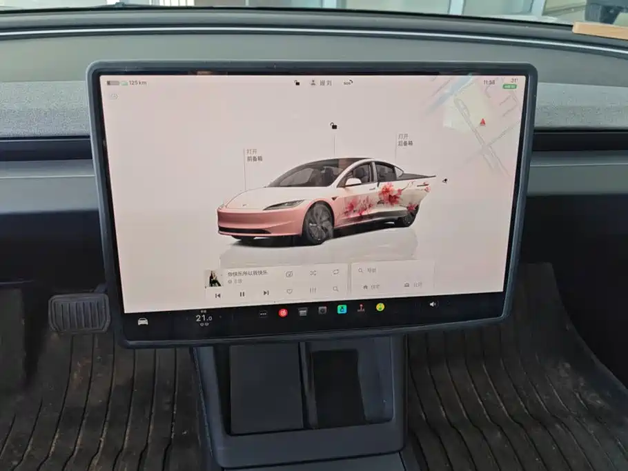 Tesla Model 3 — миниатюра 14