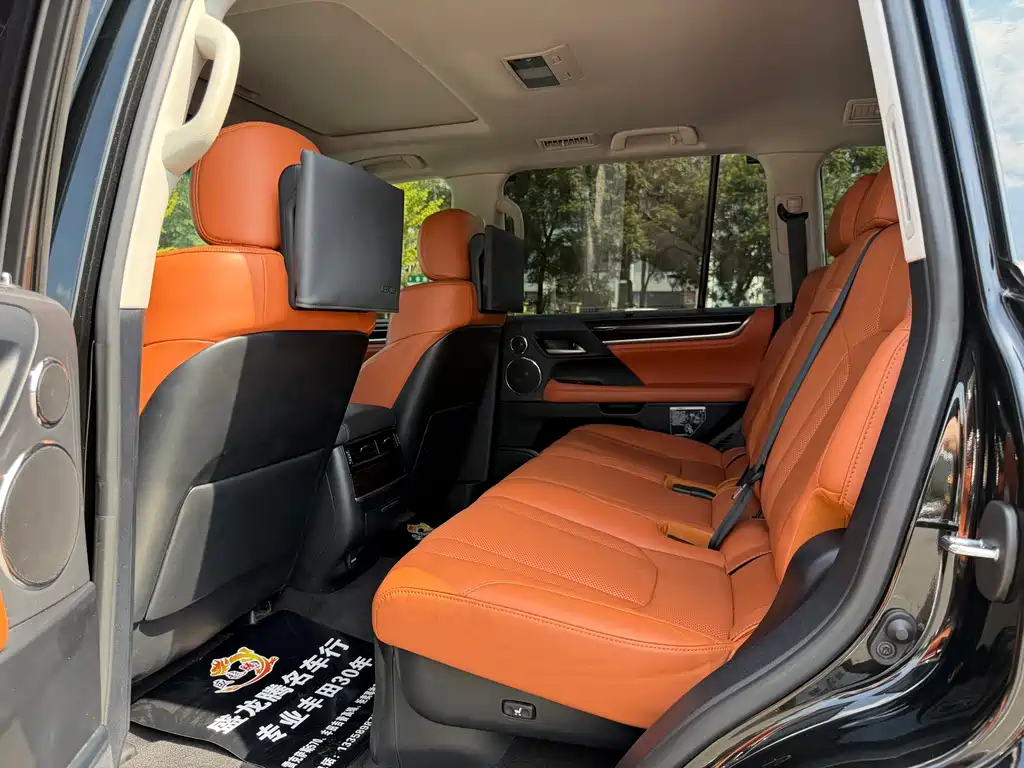 Lexus LX — миниатюра 16