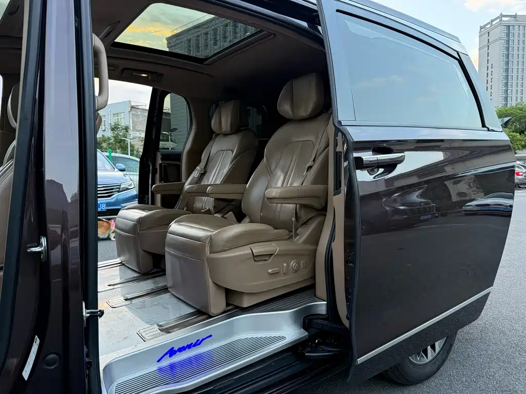 Buick GL8 — миниатюра 19