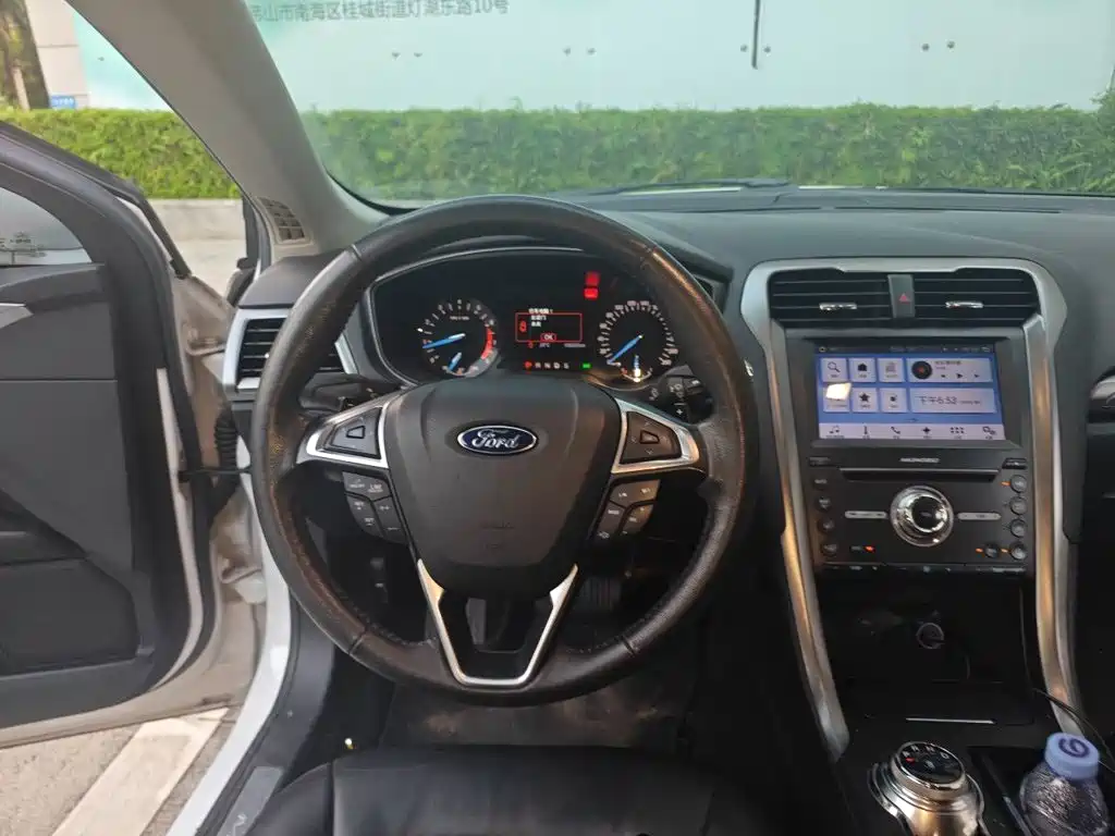 Ford Mondeo — миниатюра 3