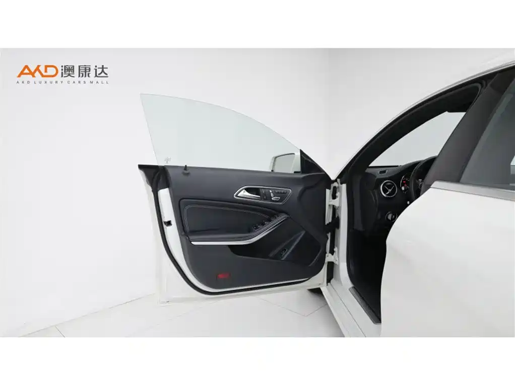 Mercedes-Benz CLA (Import) — миниатюра 10