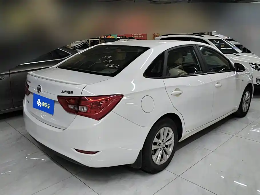 Buick Excelle — миниатюра 3