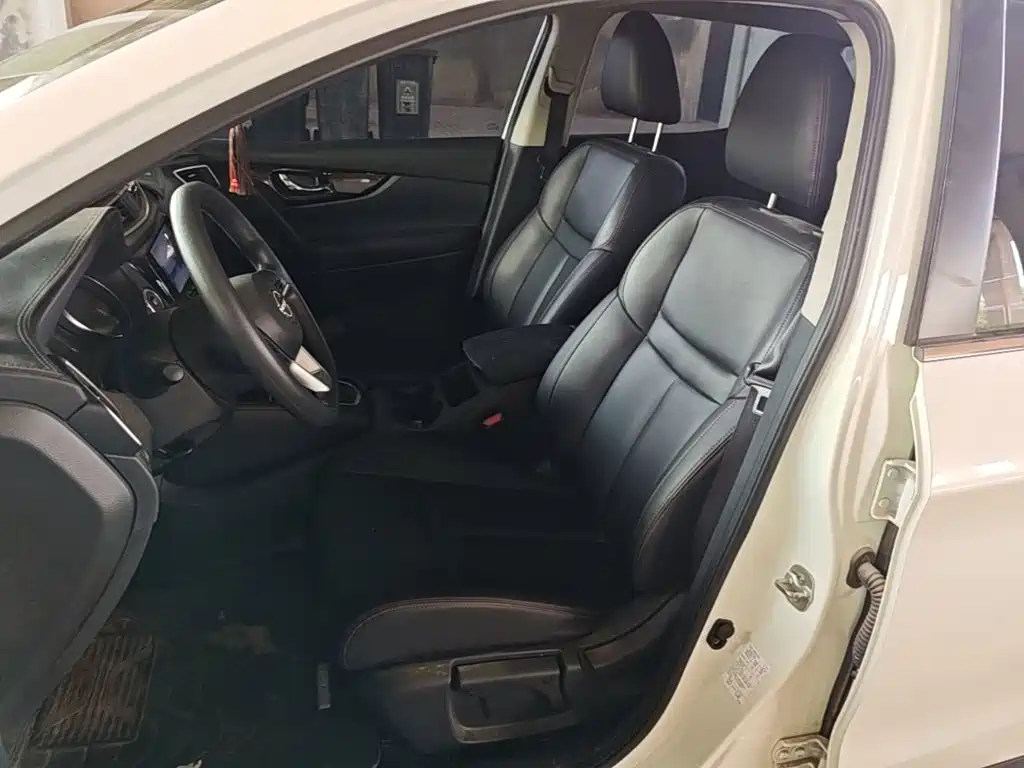 Nissan Qashqai — миниатюра 15