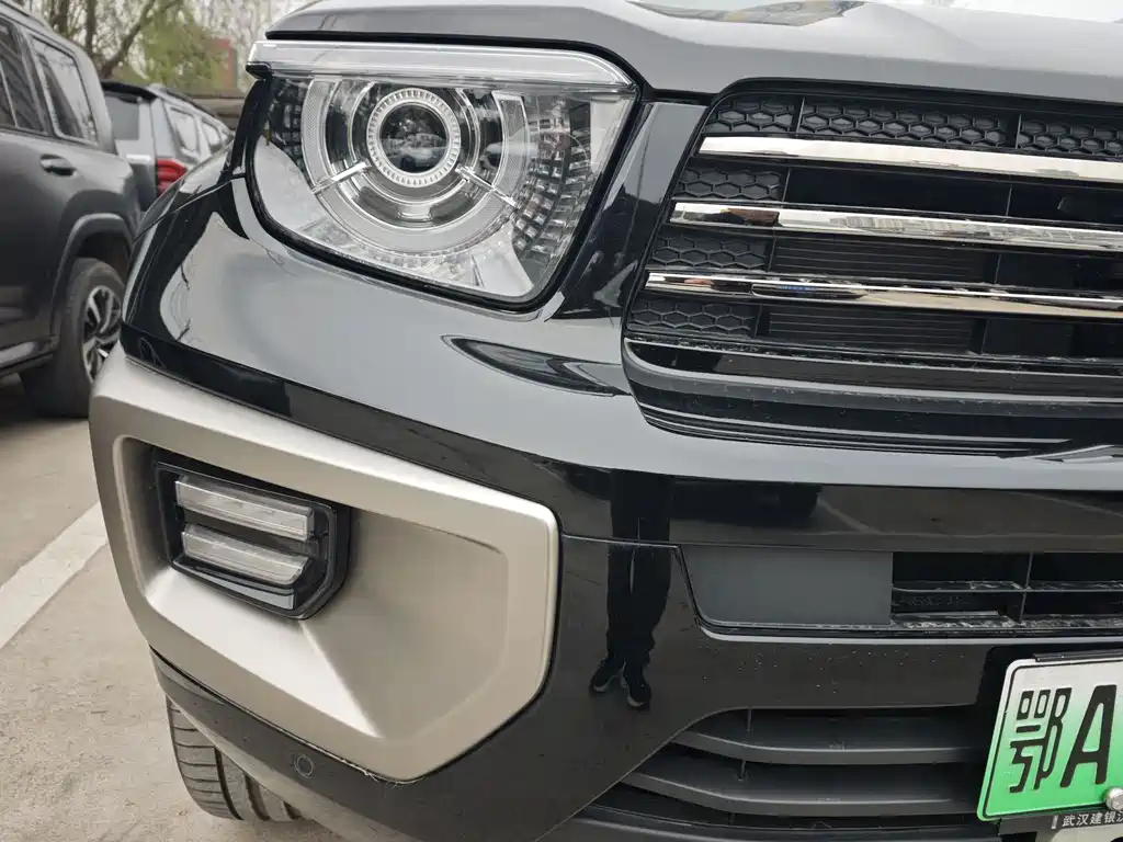 TANK TANK 700 NEW ENERGY