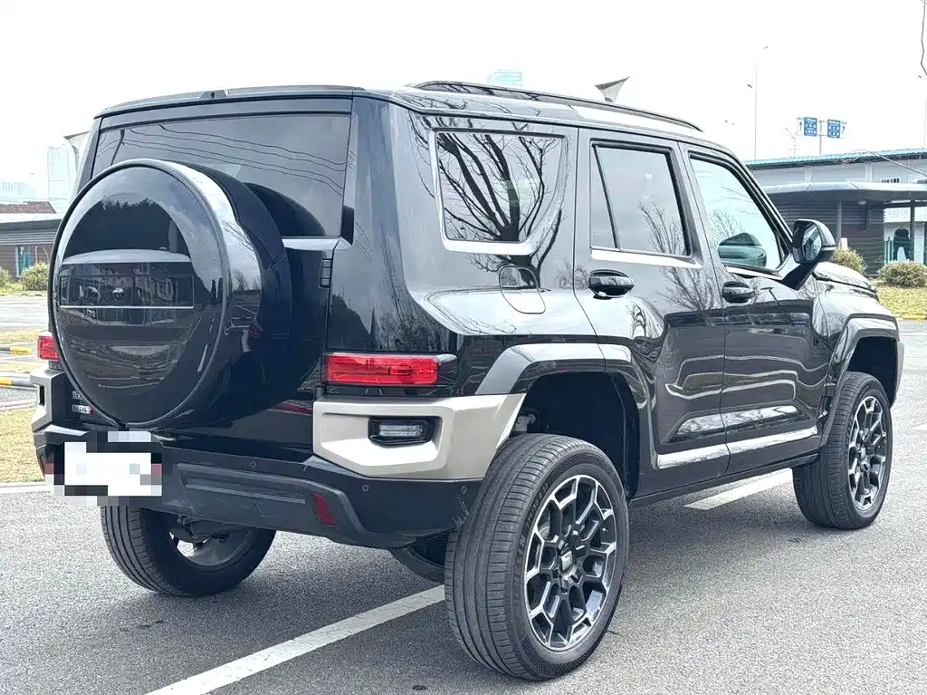 TANK TANK 700 NEW ENERGY