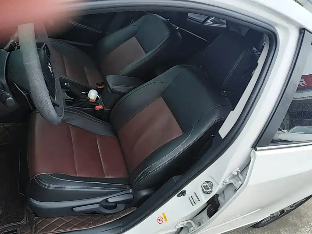 Toyota Corolla — миниатюра 15