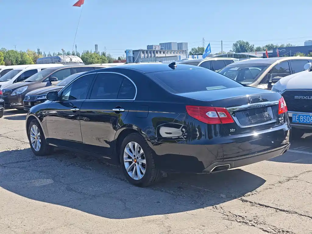 Hongqi H7 2015 2.0T Luxury