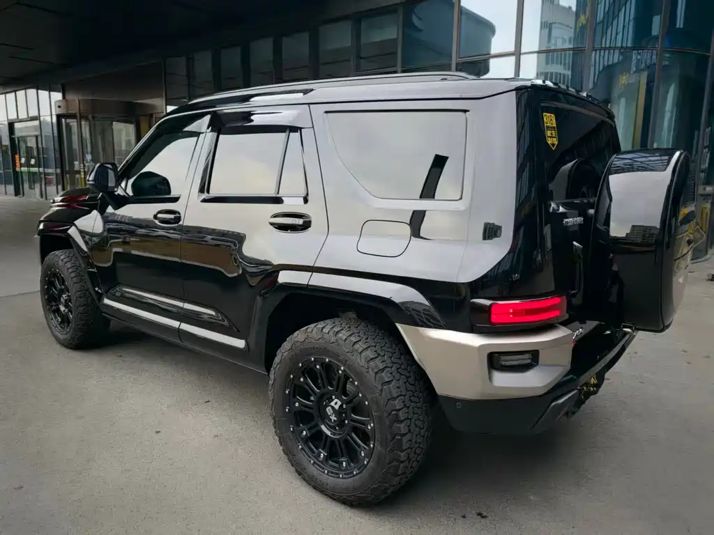 TANK TANK 700 NEW ENERGY