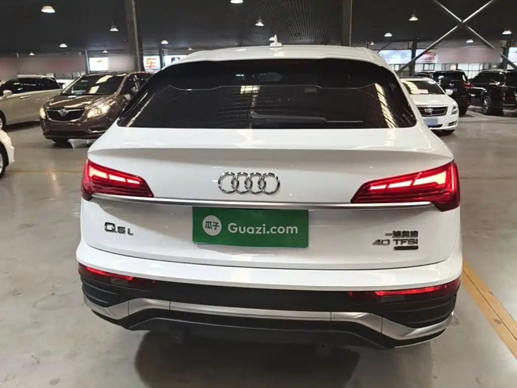 Audi Q5L Sportback — миниатюра 6