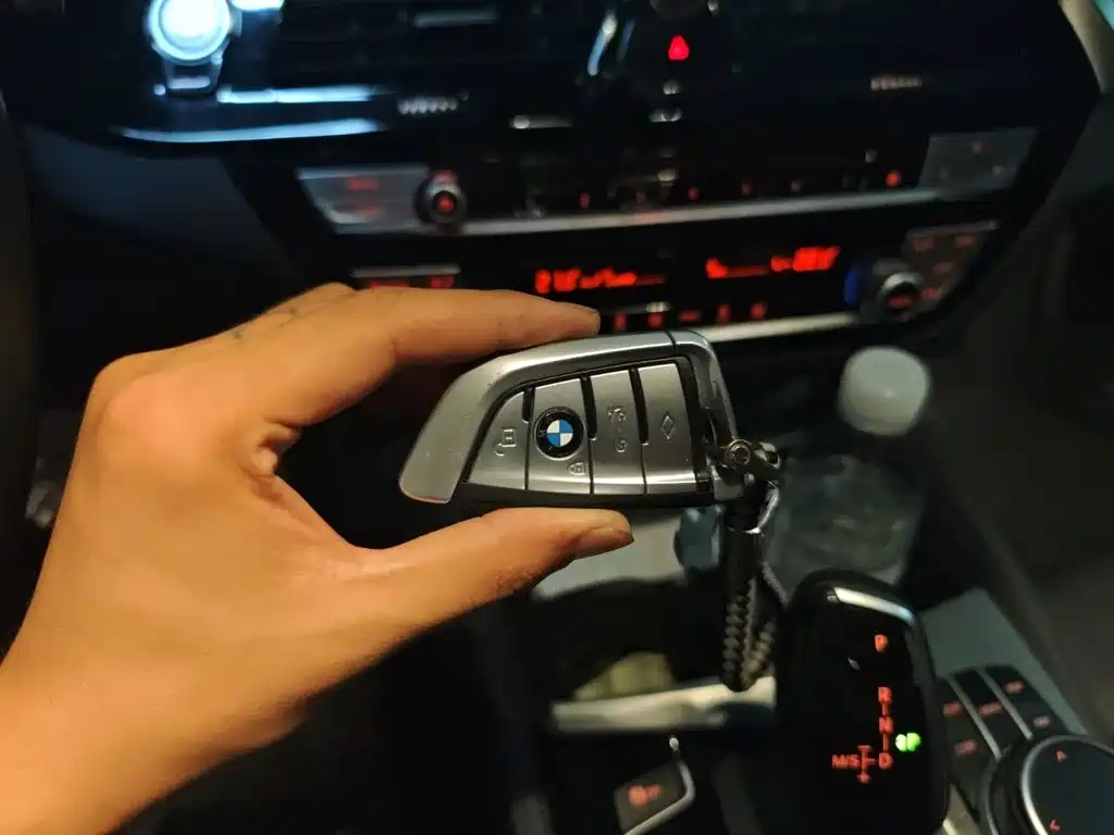 BMW 5 Series (Import) — миниатюра 12