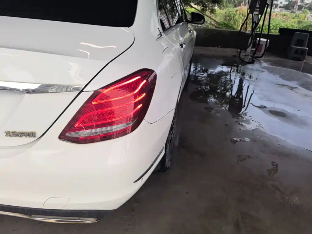 Mercedes-Benz C-Class — миниатюра 8