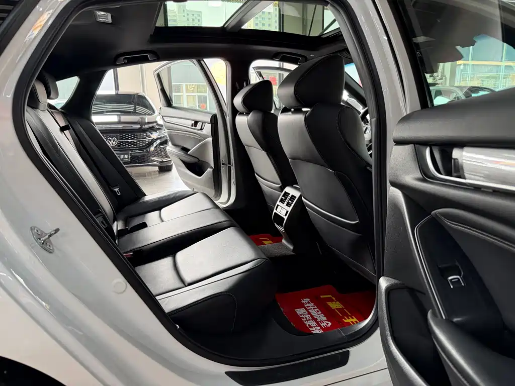 Honda Inspire — миниатюра 11