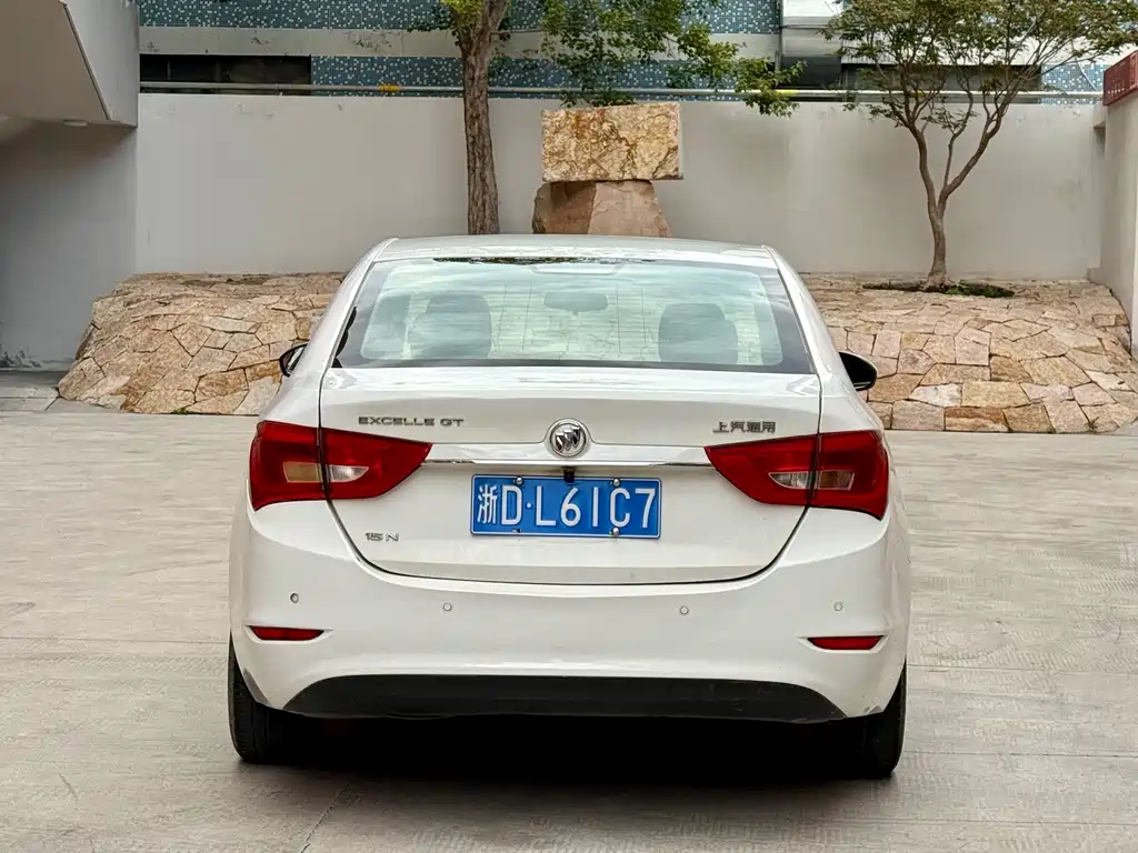 Buick Excelle — миниатюра 5