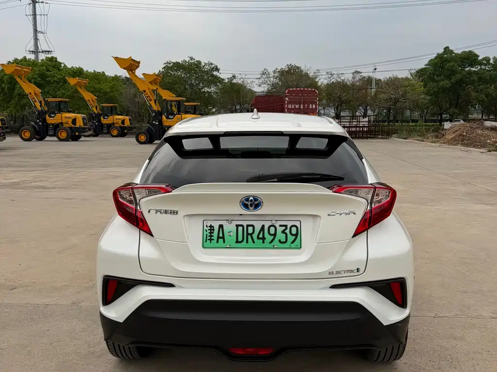 TOYOTA C HR EV