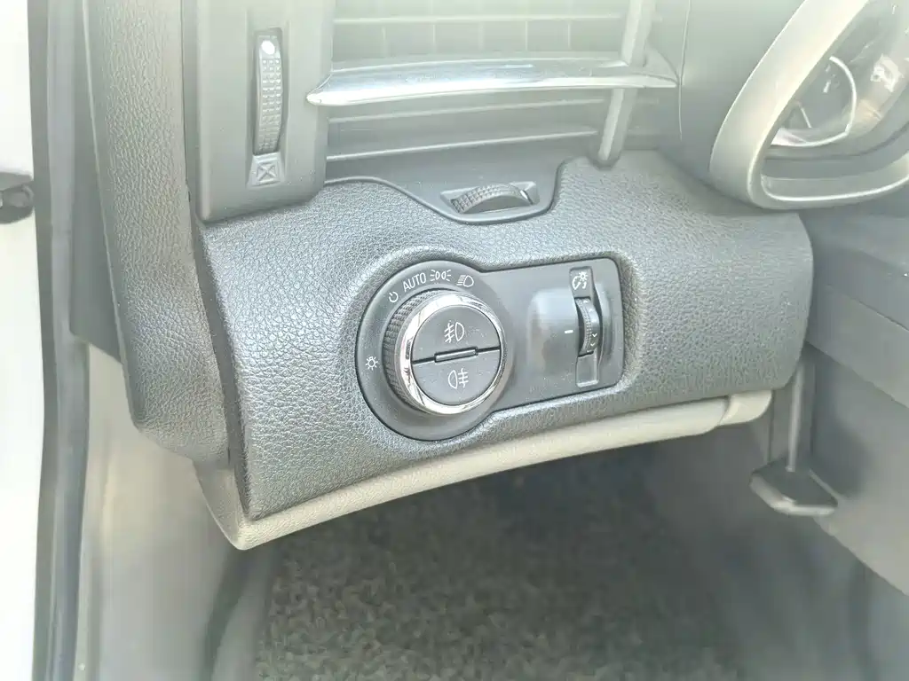Chevrolet Malibu — миниатюра 6