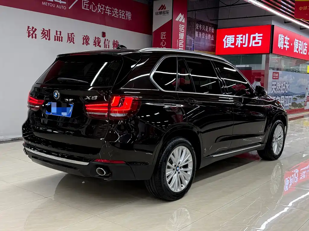 BMW X5 (Import) — миниатюра 9