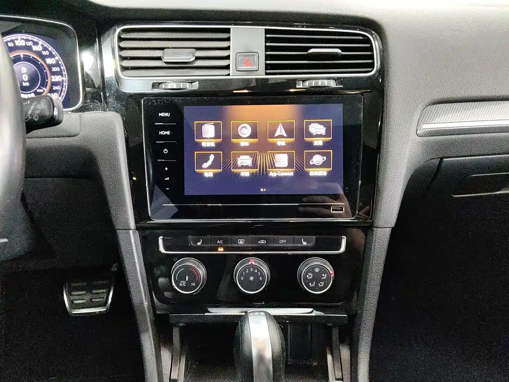 Volkswagen Golf — миниатюра 14